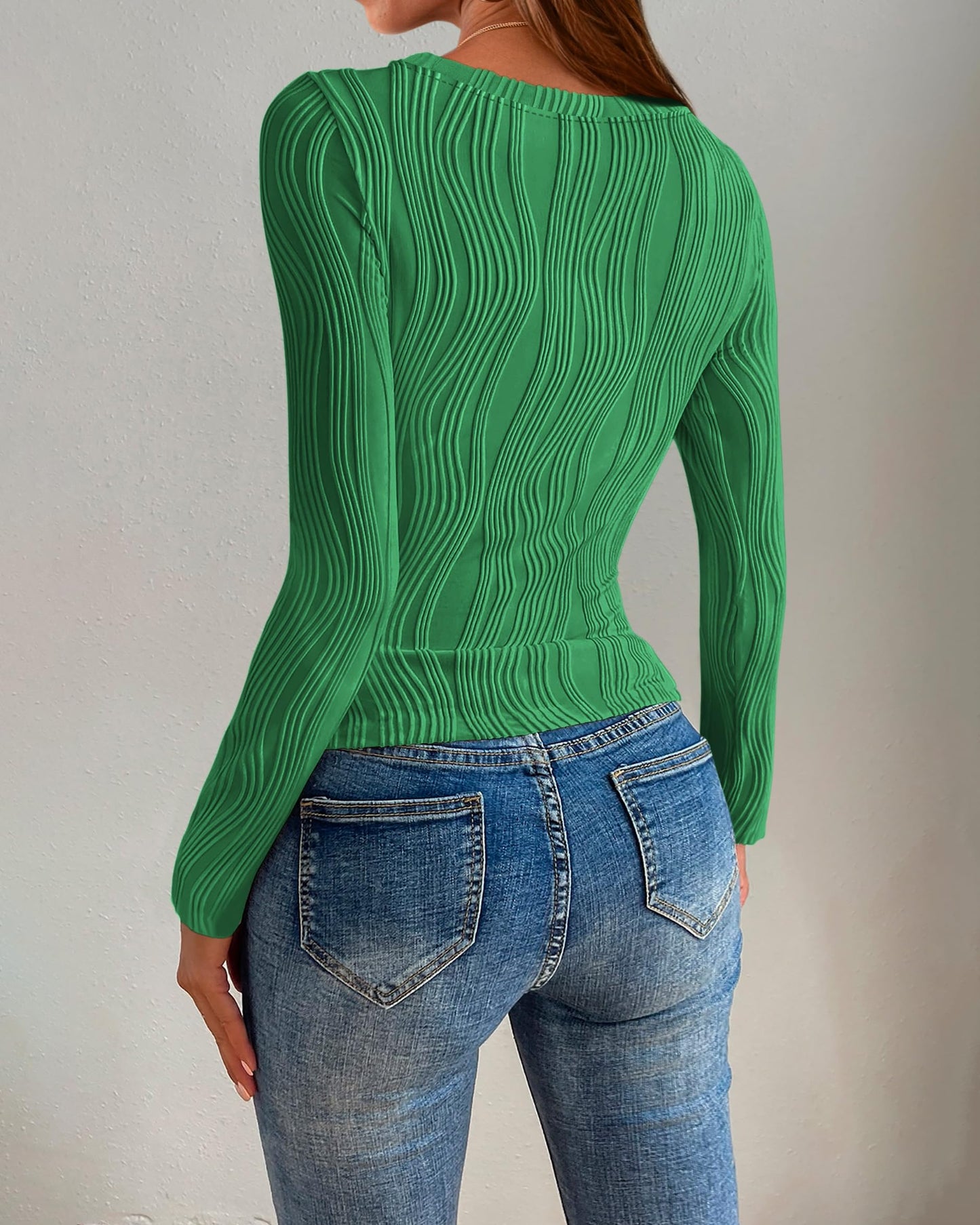 PRETTYGARDEN Women's Tops 2025 Spring Fashion Long Sleeve Crewneck Blouses Slim Fit Shirts Textured Knit Basic T Shirts(Khaki,Large)