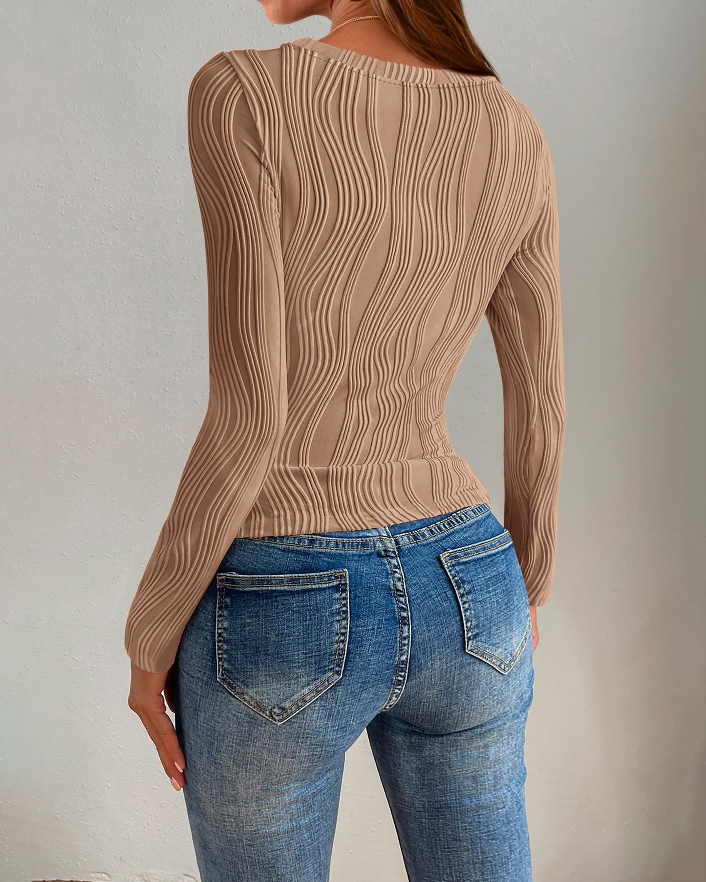 PRETTYGARDEN Women's Tops 2025 Spring Fashion Long Sleeve Crewneck Blouses Slim Fit Shirts Textured Knit Basic T Shirts(Khaki,Large)
