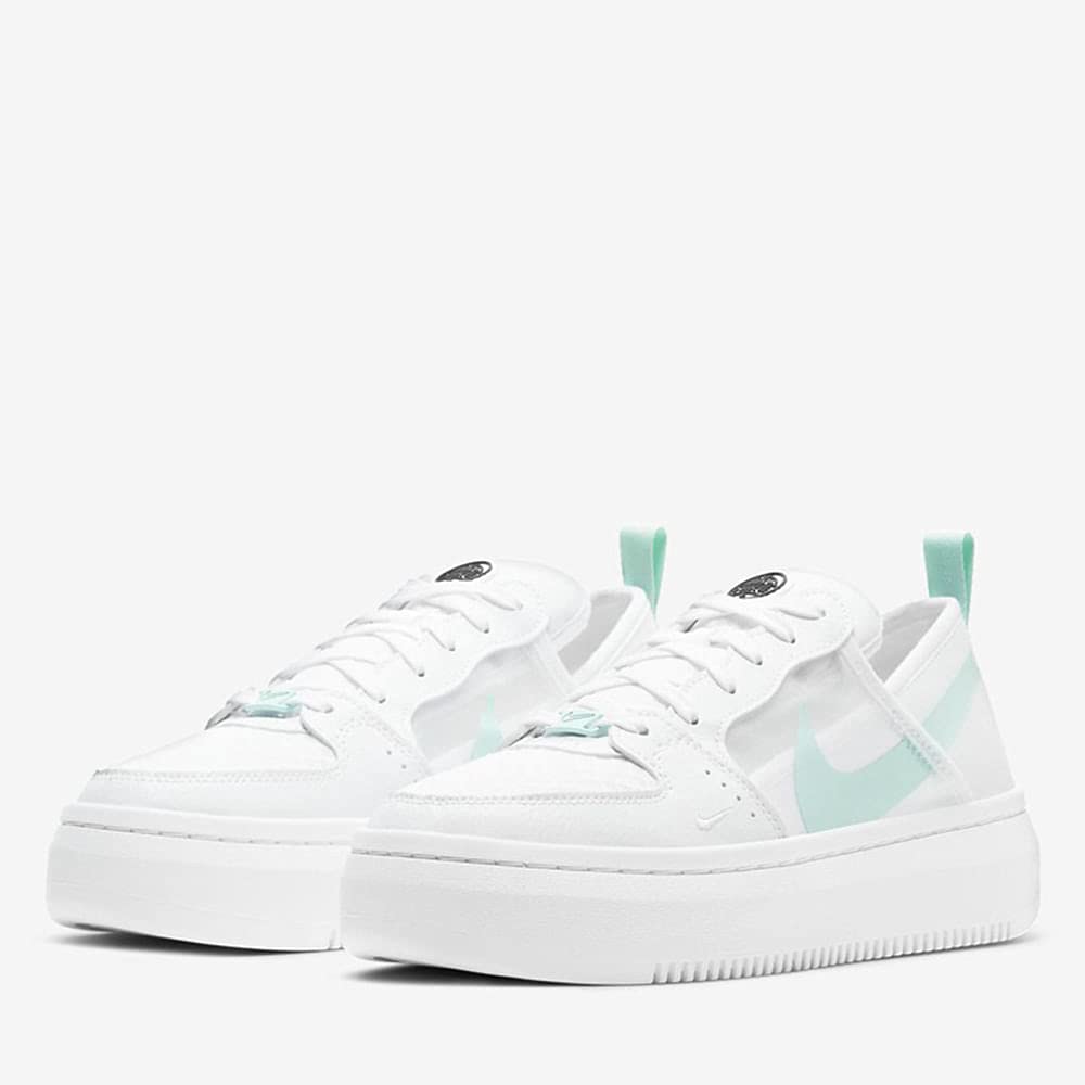 Nike Women's Low-Top platform