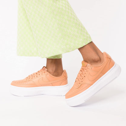 Nike Women's Low-Top platform