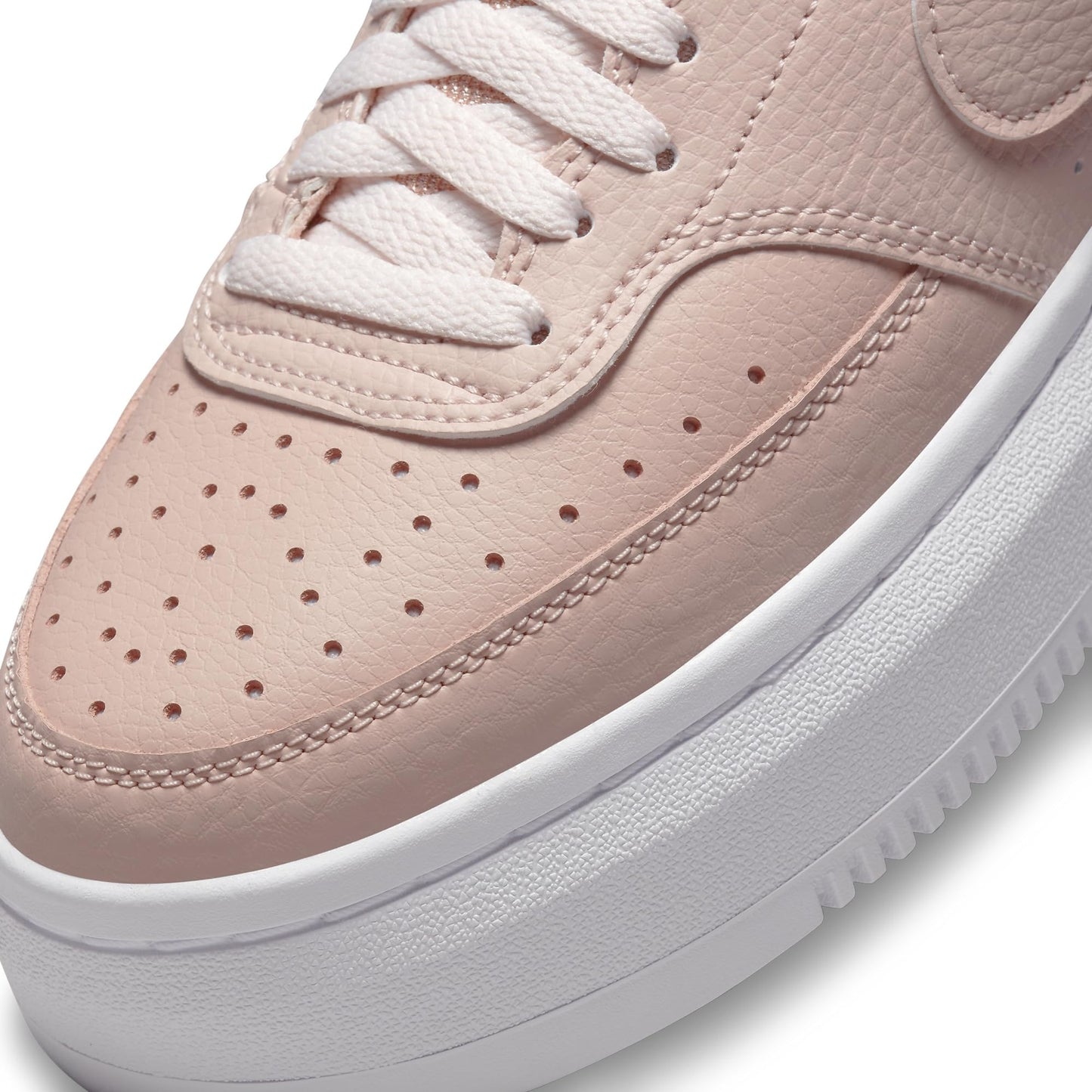 Nike Women's Low-Top platform